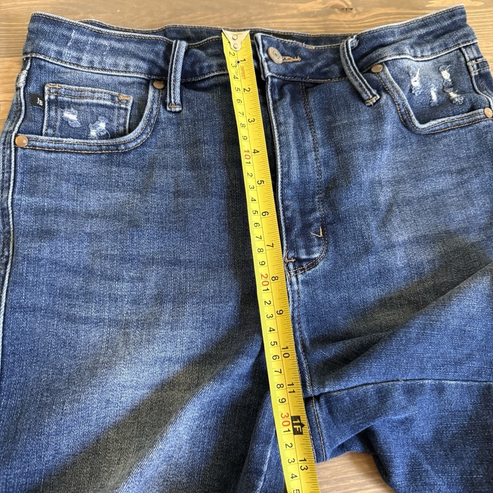 Judy Blue Womens XL Blue Medium Wash High Rise Denim Shorts Summer - Picture 7 of 8